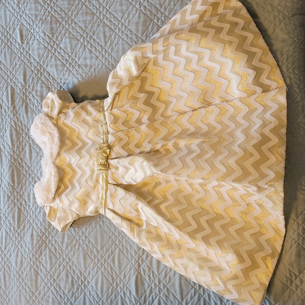 Golf and white Girls dress size 3